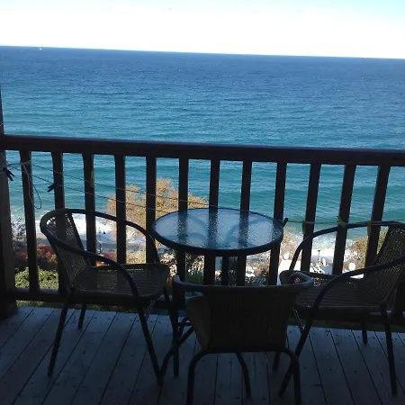 Opalio Pilio Πανσιόν 3*